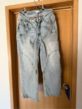 Light Blue women Jeans — barrel jeans run big need to size down